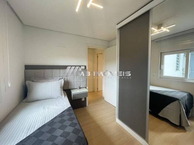 Apartamento para Venda em Caxias do Sul - 5