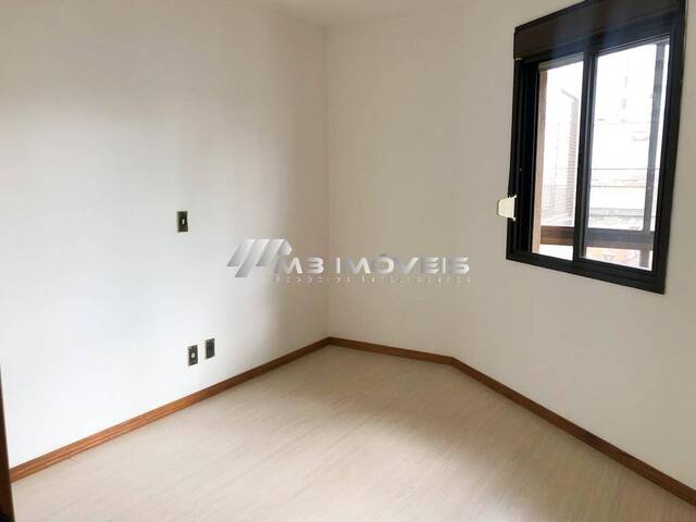 Apartamento para Venda em Caxias do Sul - 4