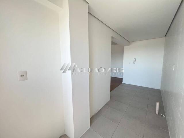 Apartamento para Venda em Caxias do Sul - 4