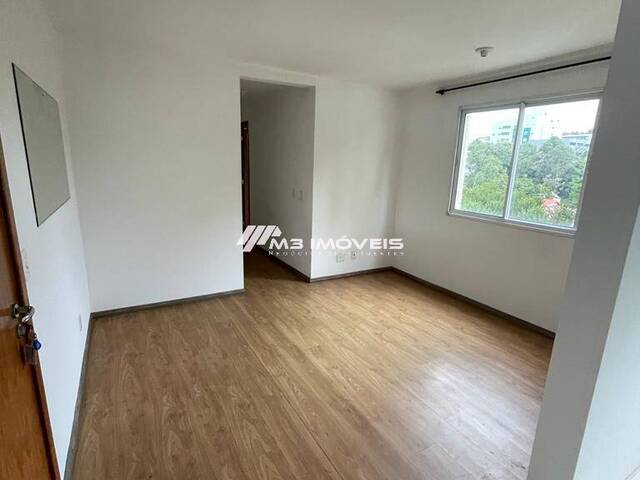 Apartamento para Venda em Caxias do Sul - 4
