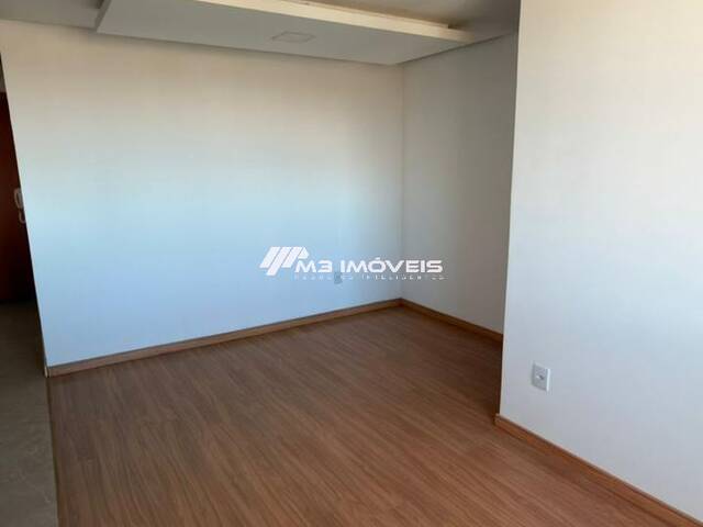 Apartamento para Venda em Caxias do Sul - 4