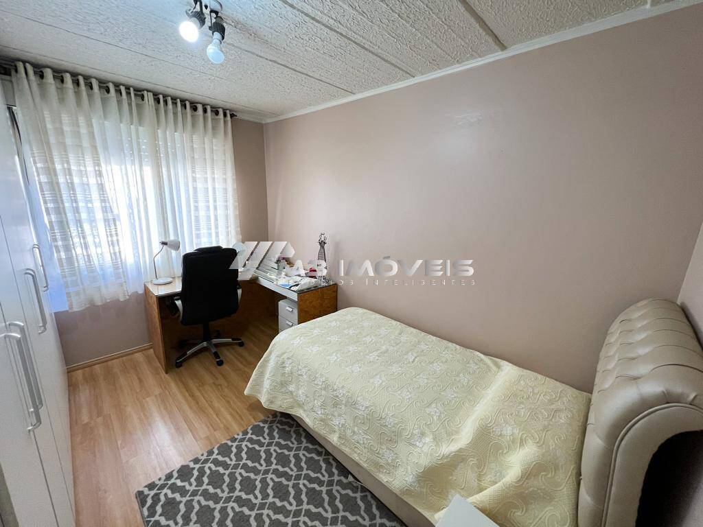 Apartamento de 02 dormitórios no bairro Petrópolis