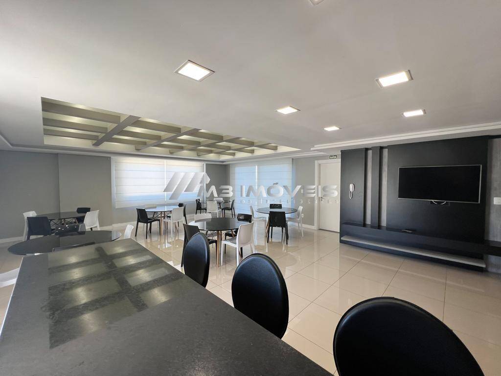 Ótimo apartamento com 03 dormitórios no Rio Branco
