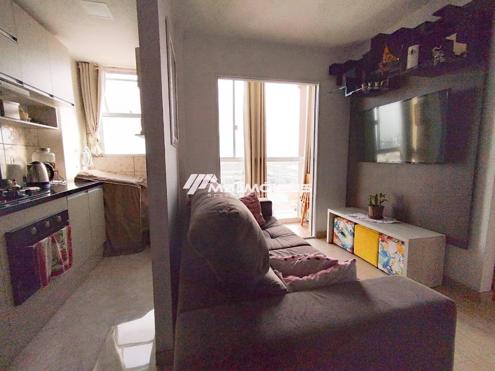 Apartamento semi-mobiliado no bairro De Lazzer, Empreendimento com Piscina — foto 11